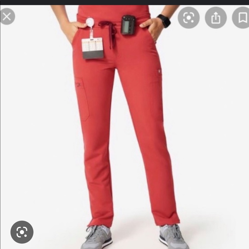 Figs Skinny Yola Pants in Clay